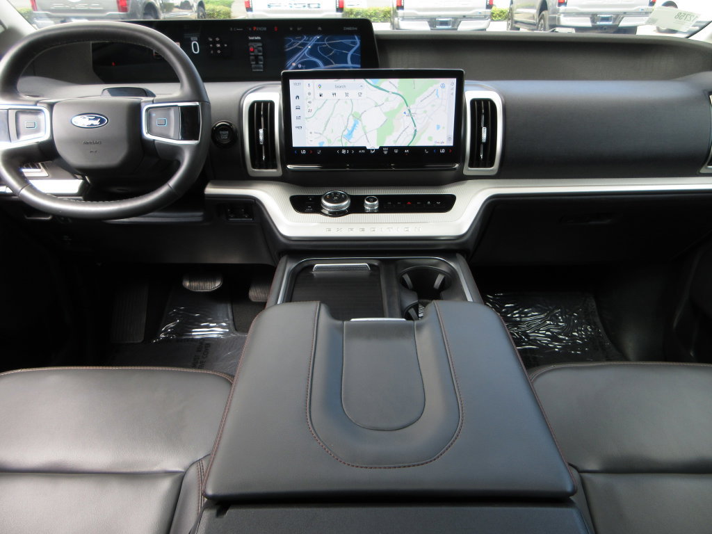 Certified 2025 Ford Expedition Active RWD image 16