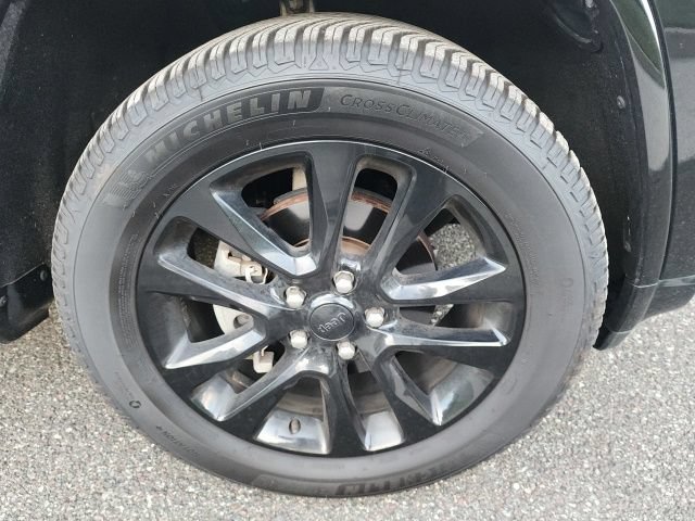 Used 2018 Jeep Grand Cherokee Altitude AWD/4WD image 38