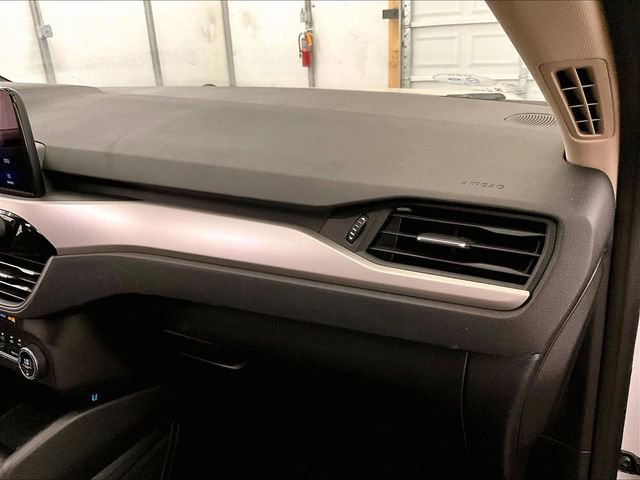 Certified 2020 Ford Escape SE AWD/4WD image 15