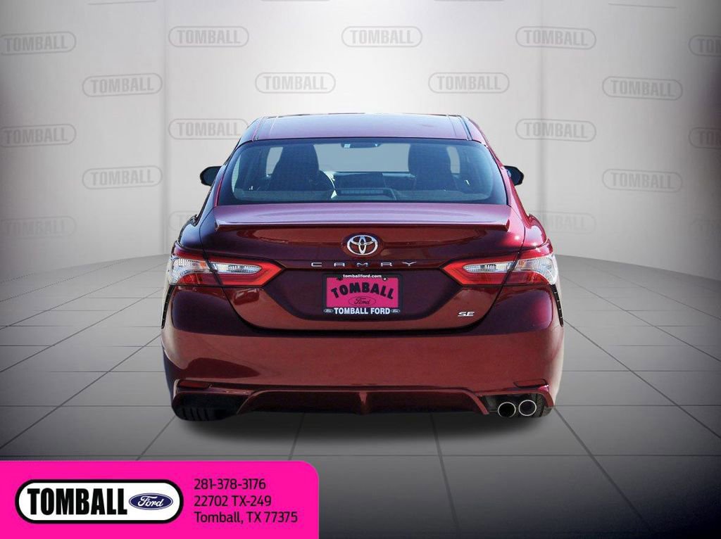 Used 2018 Toyota Camry L image 4