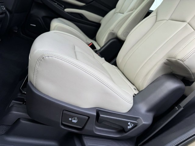 Used 2024 Subaru Ascent Limited w/ Technology Package image 16