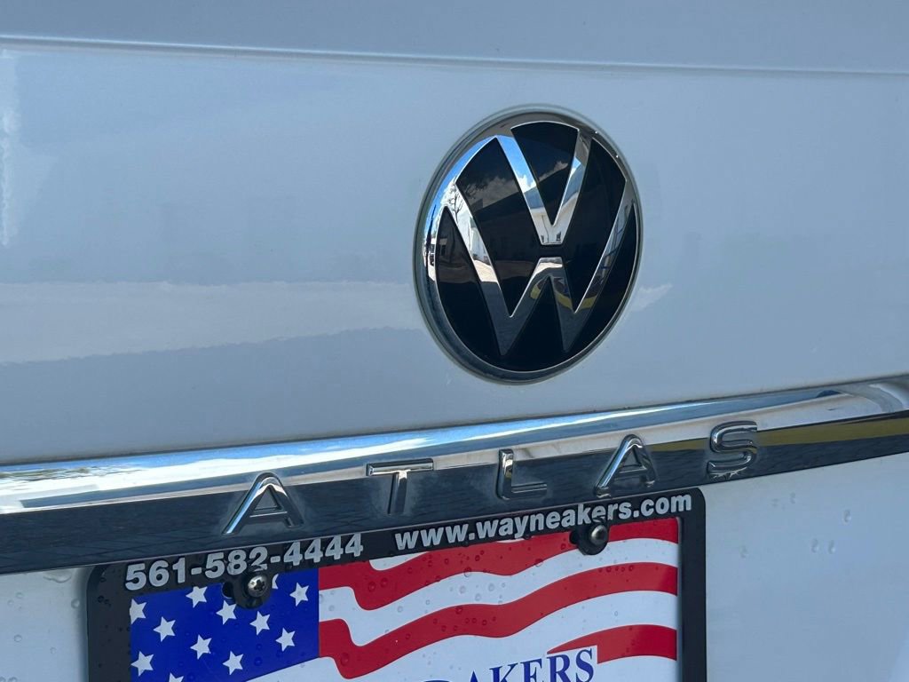 Used 2022 Volkswagen Atlas Cross Sport SEL Premium R-Line image 23