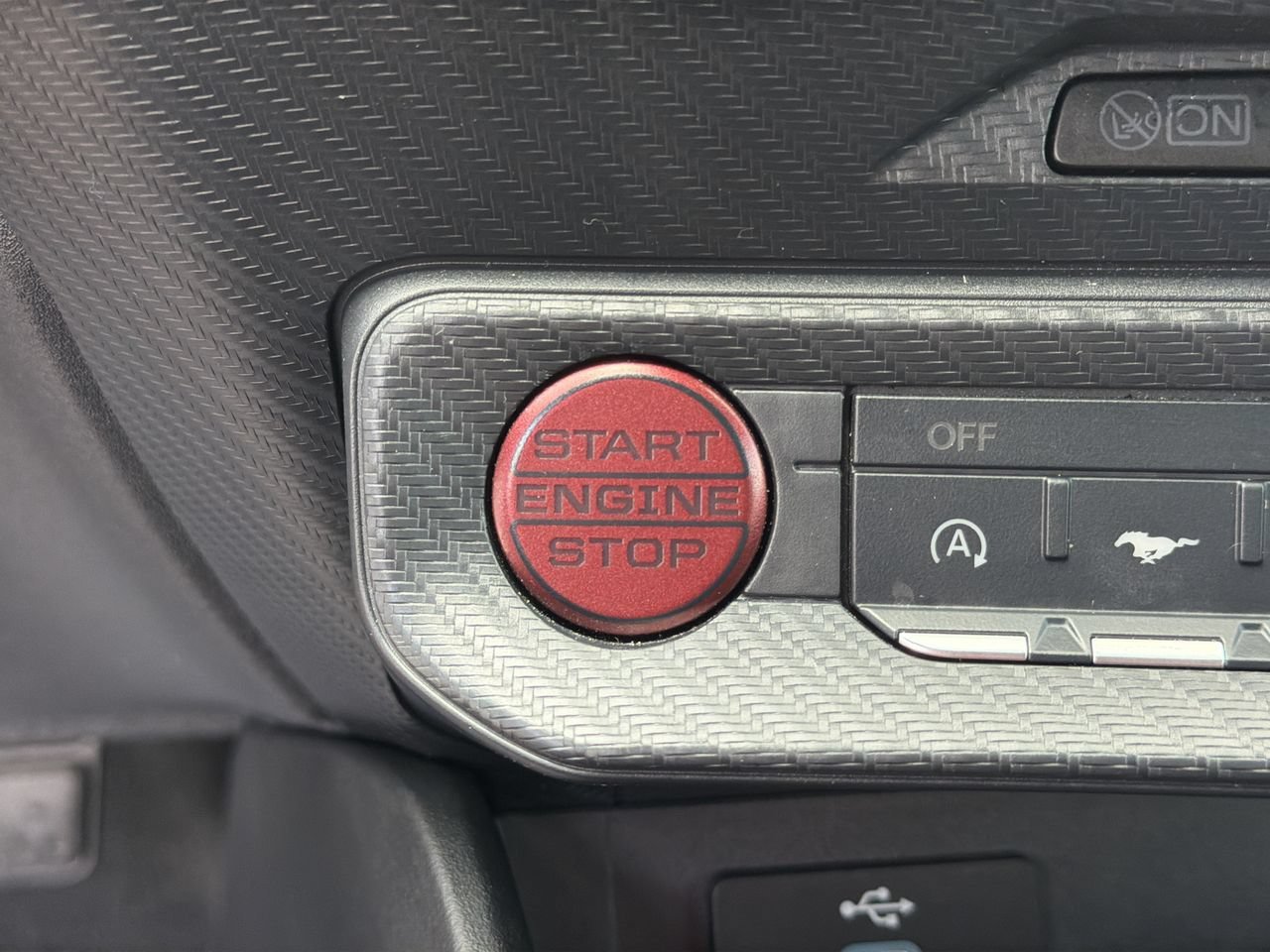 Certified 2025 Ford Mustang Coupe RWD image 27