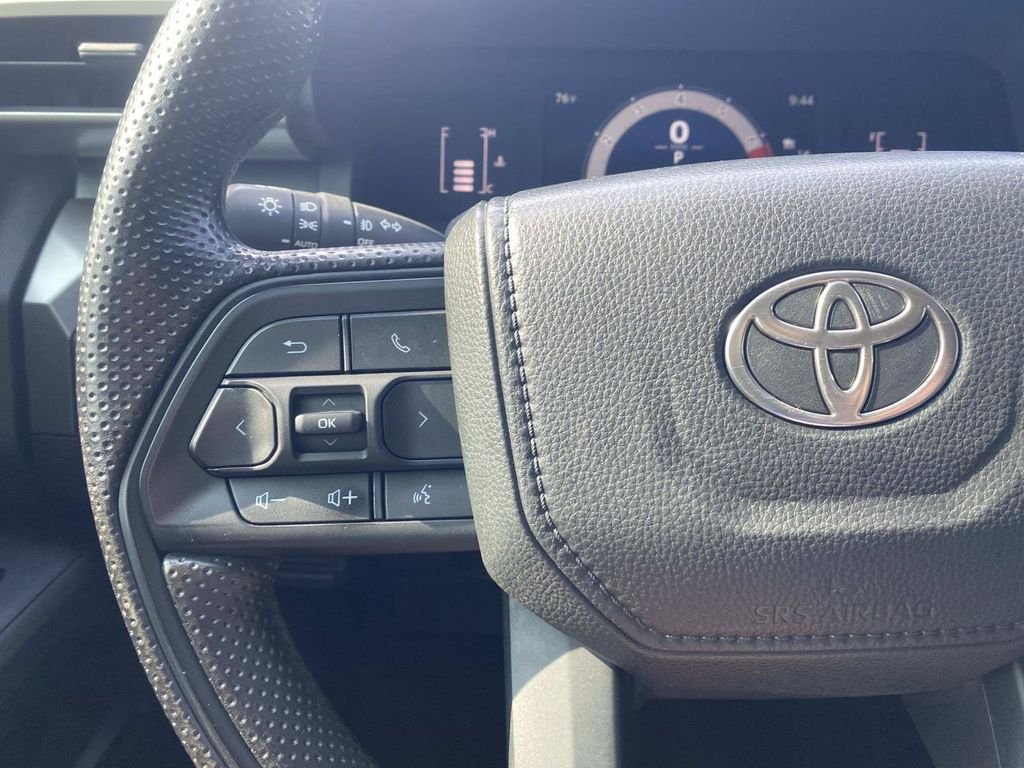 Used 2024 Toyota Tacoma SR5 AWD/4WD image 33