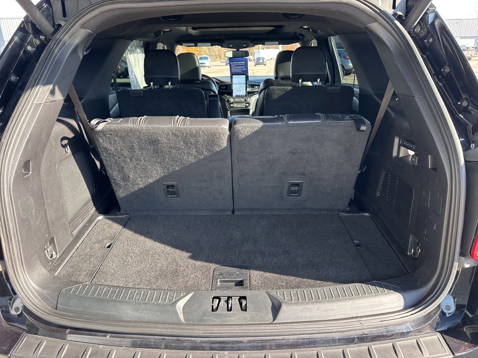 Certified 2020 Ford Explorer ST w/ Premium Technology Package image 40