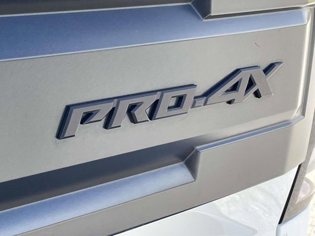 Used 2025 Nissan Frontier PRO-4X w/ Pro Convenience Package image 12