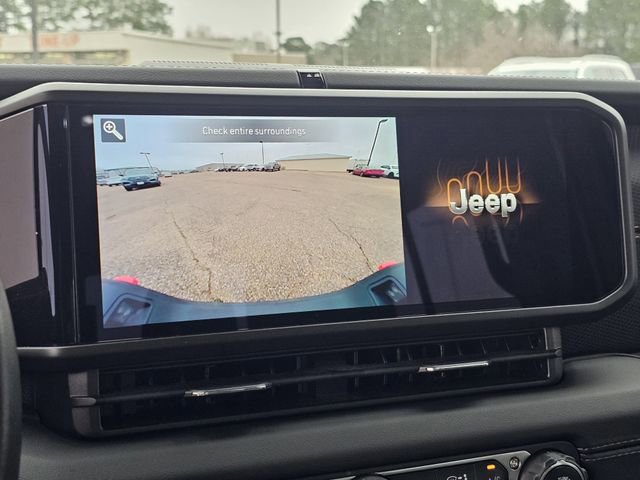 Used 2024 Jeep Gladiator Mojave image 10