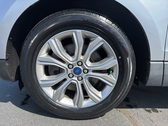 Certified 2022 Ford Edge Titanium AWD/4WD image 13