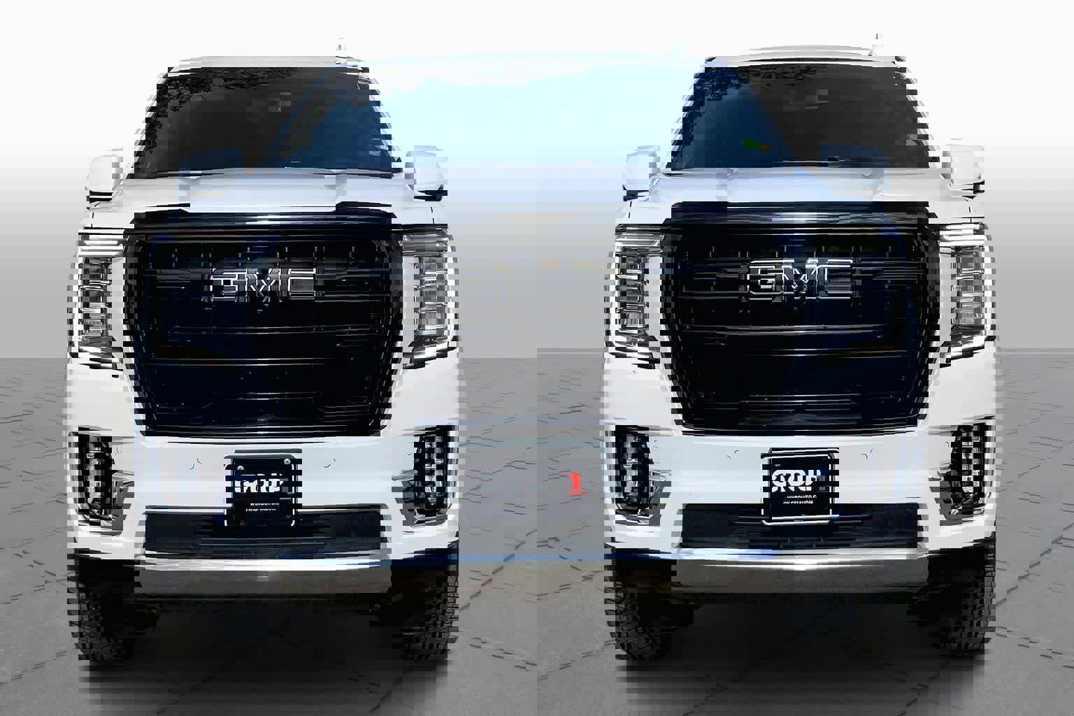 Used 2021 GMC Yukon XL SLT w/ SLT Premium Package image 6