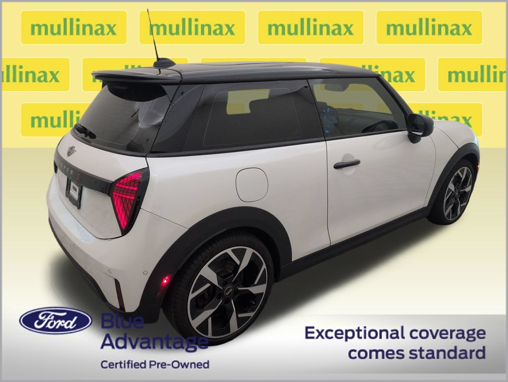Used 2025 MINI Cooper S FWD image 3