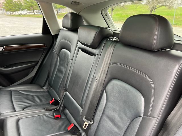 Used 2017 Audi Q5 2.0T Premium image 24