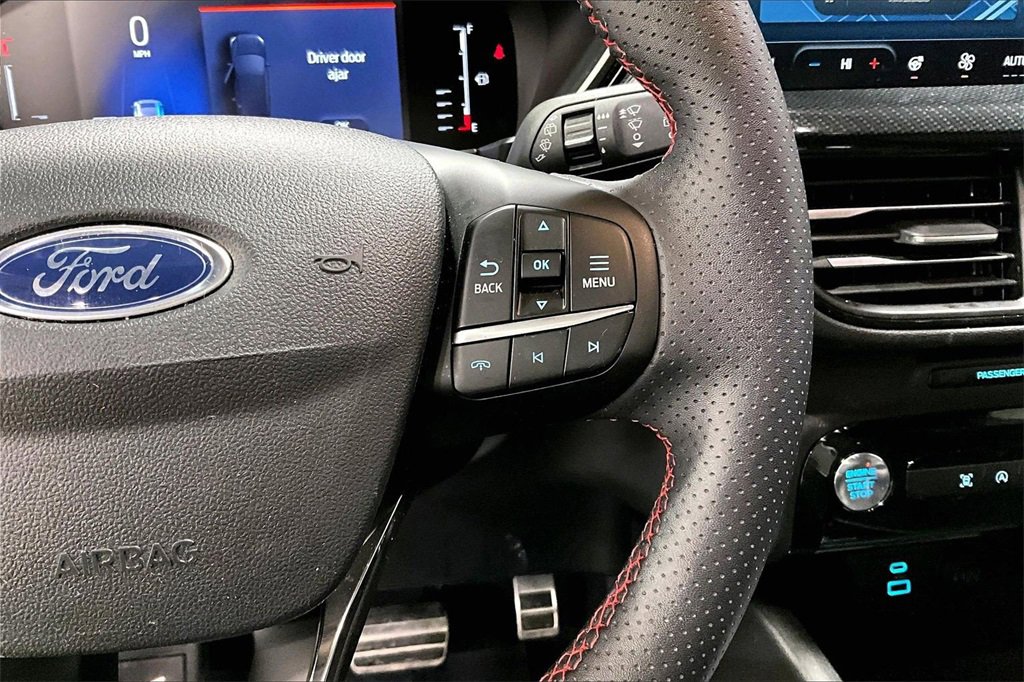 Certified 2023 Ford Escape ST-Line w/ Tech Pack #1 image 18