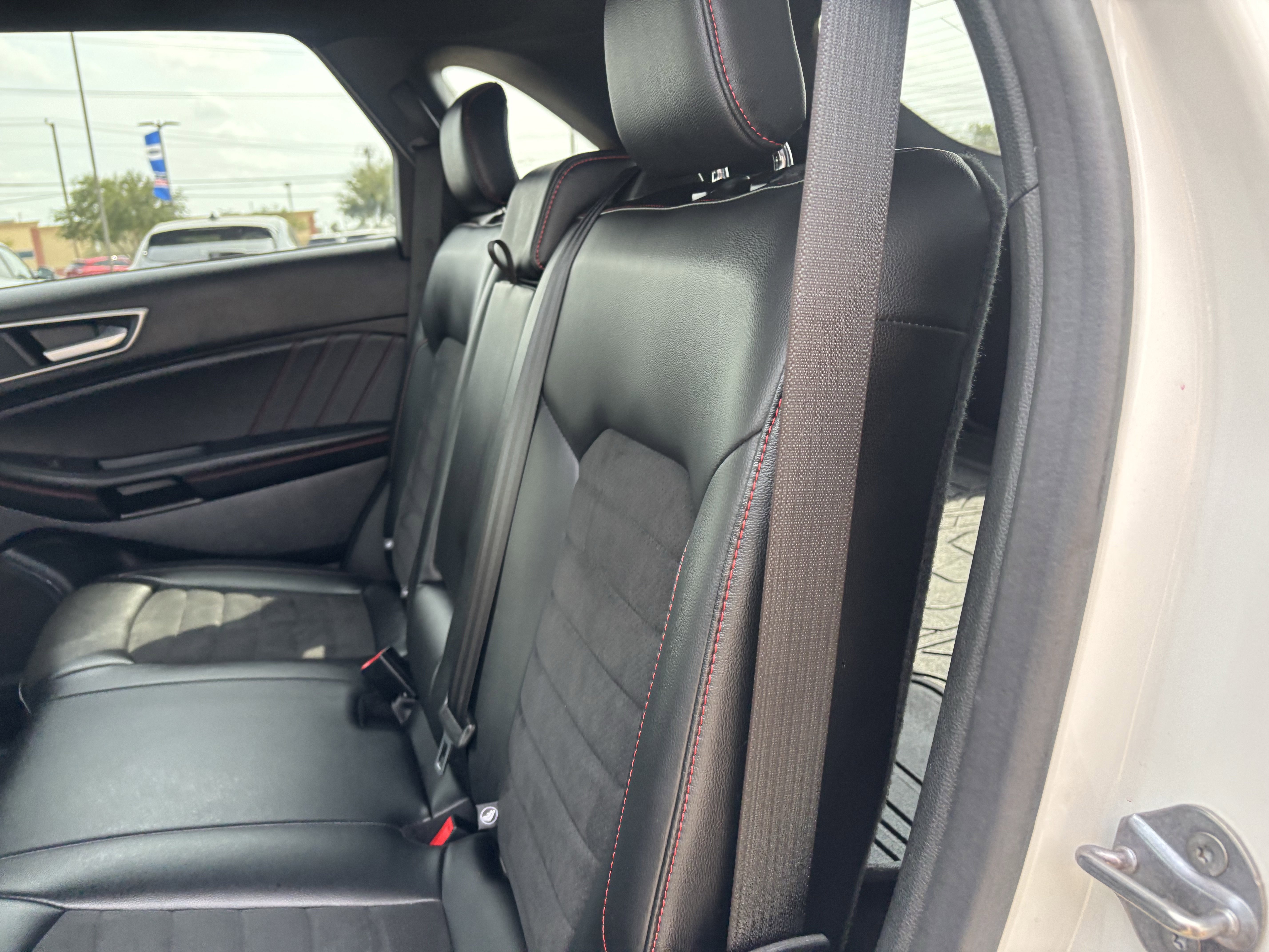 Certified 2024 Ford Edge ST-Line AWD/4WD image 16
