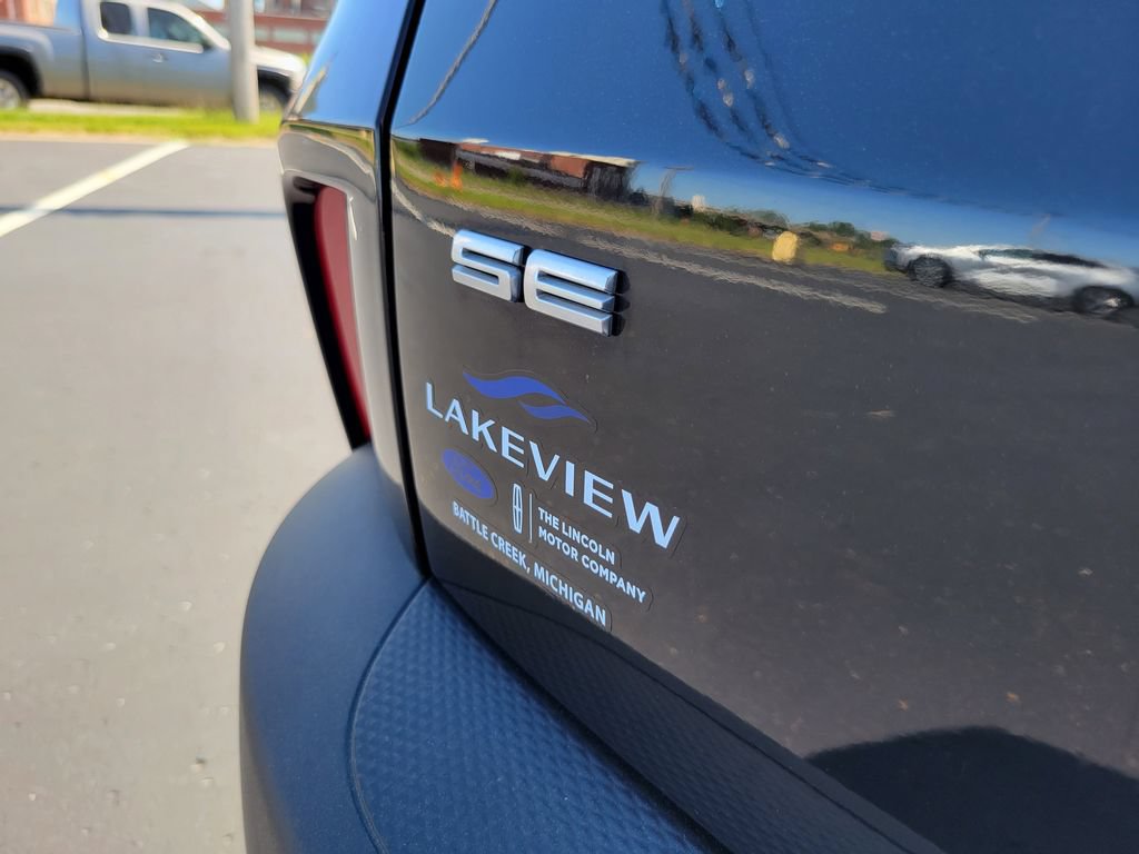 Certified 2022 Ford Escape SE w/ Cold Weather Package AWD/4WD image 23