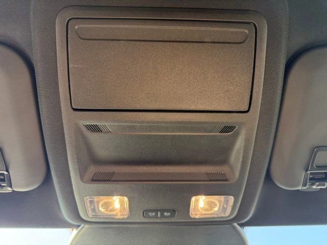 Certified 2025 Ford Escape ST-Line AWD/4WD image 24