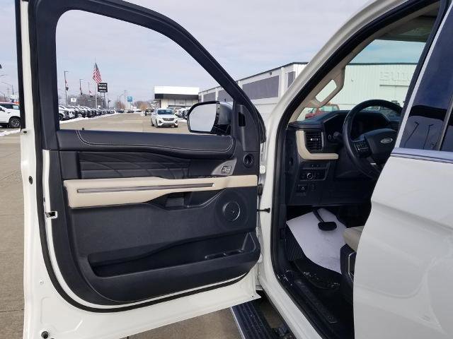 Certified 2023 Ford Expedition Platinum image 10