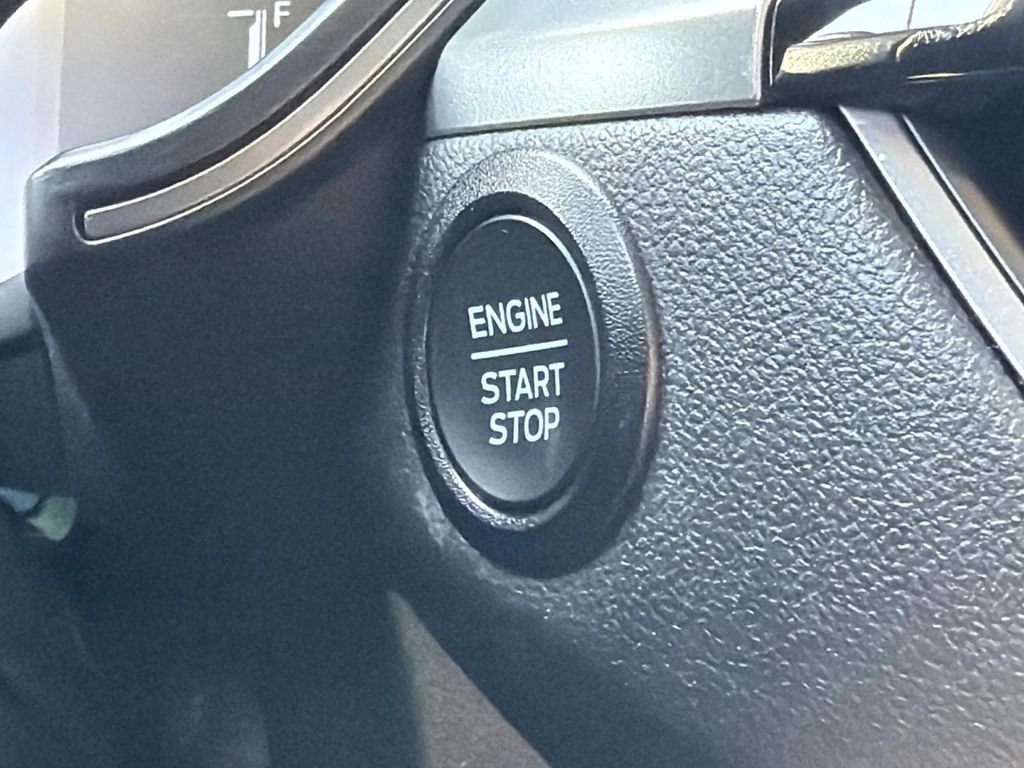 Certified 2024 Ford Escape Active FWD image 28