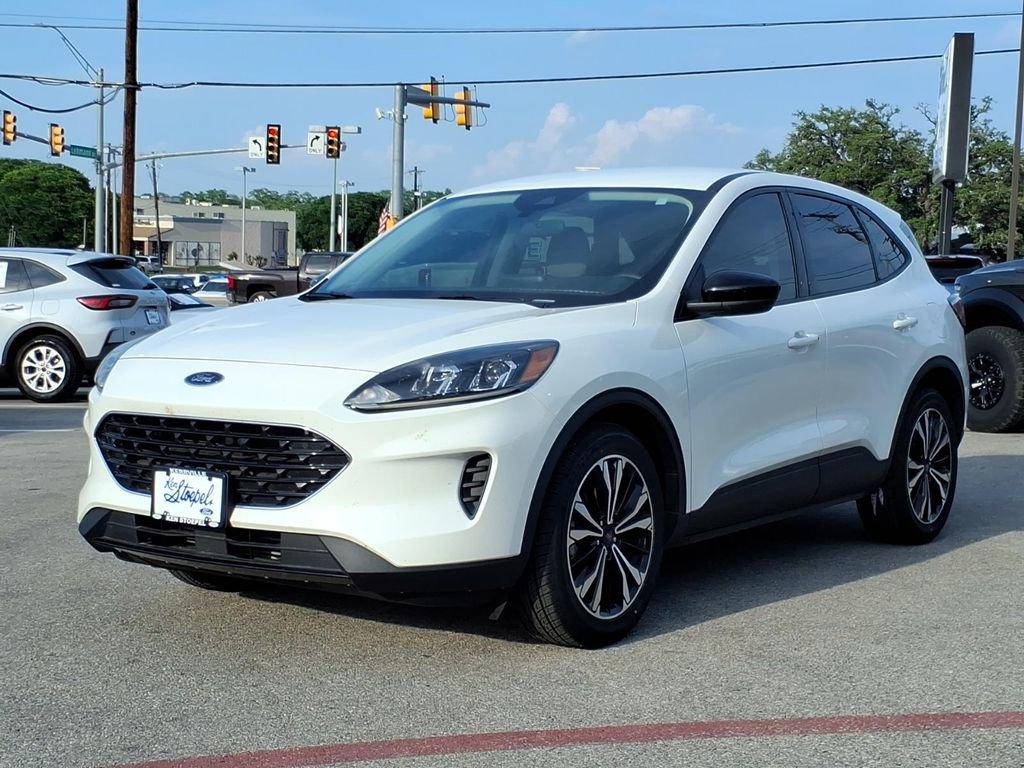 Certified 2022 Ford Escape SE w/ SE Sport Appearance Package FWD image 9