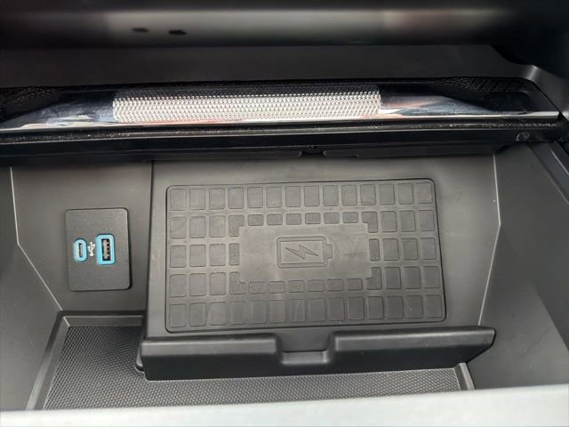 Certified 2022 Ford F150 Raptor w/ Equipment Group 801A High image 17