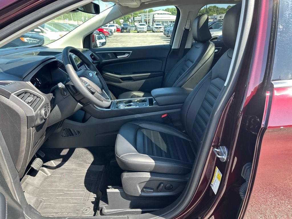 Certified 2024 Ford Edge SEL w/ Convenience Package AWD/4WD image 14