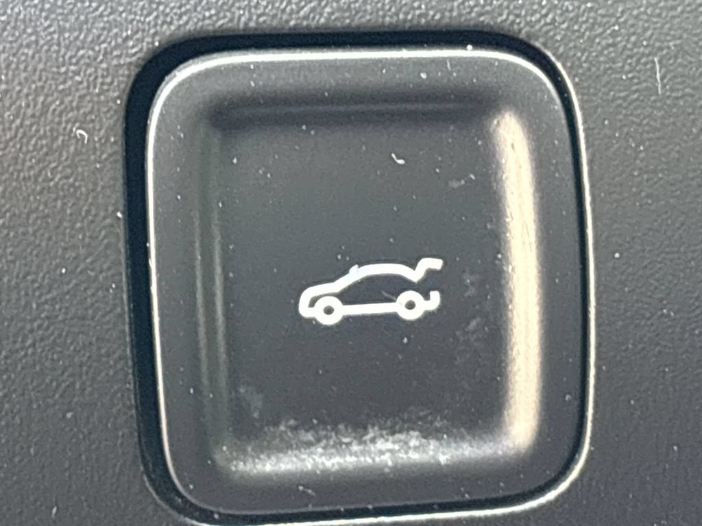 Used 2018 Chevrolet Impala LT w/ LT Leather Package FWD image 26