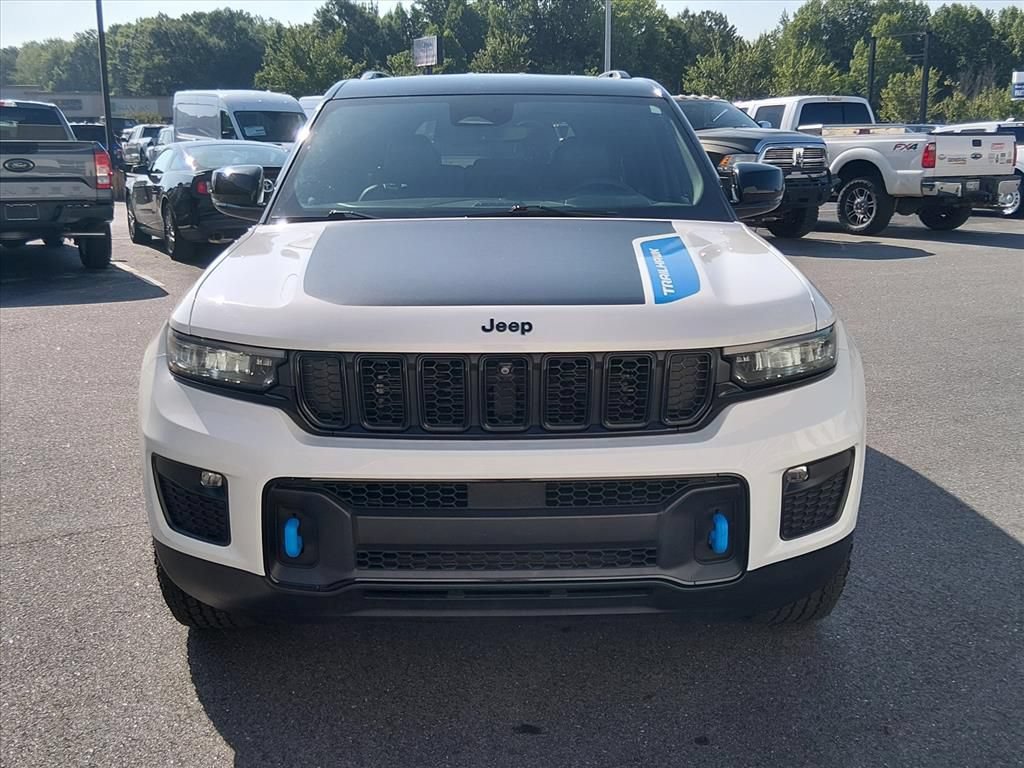 Used 2022 Jeep Grand Cherokee Trailhawk AWD/4WD image 9