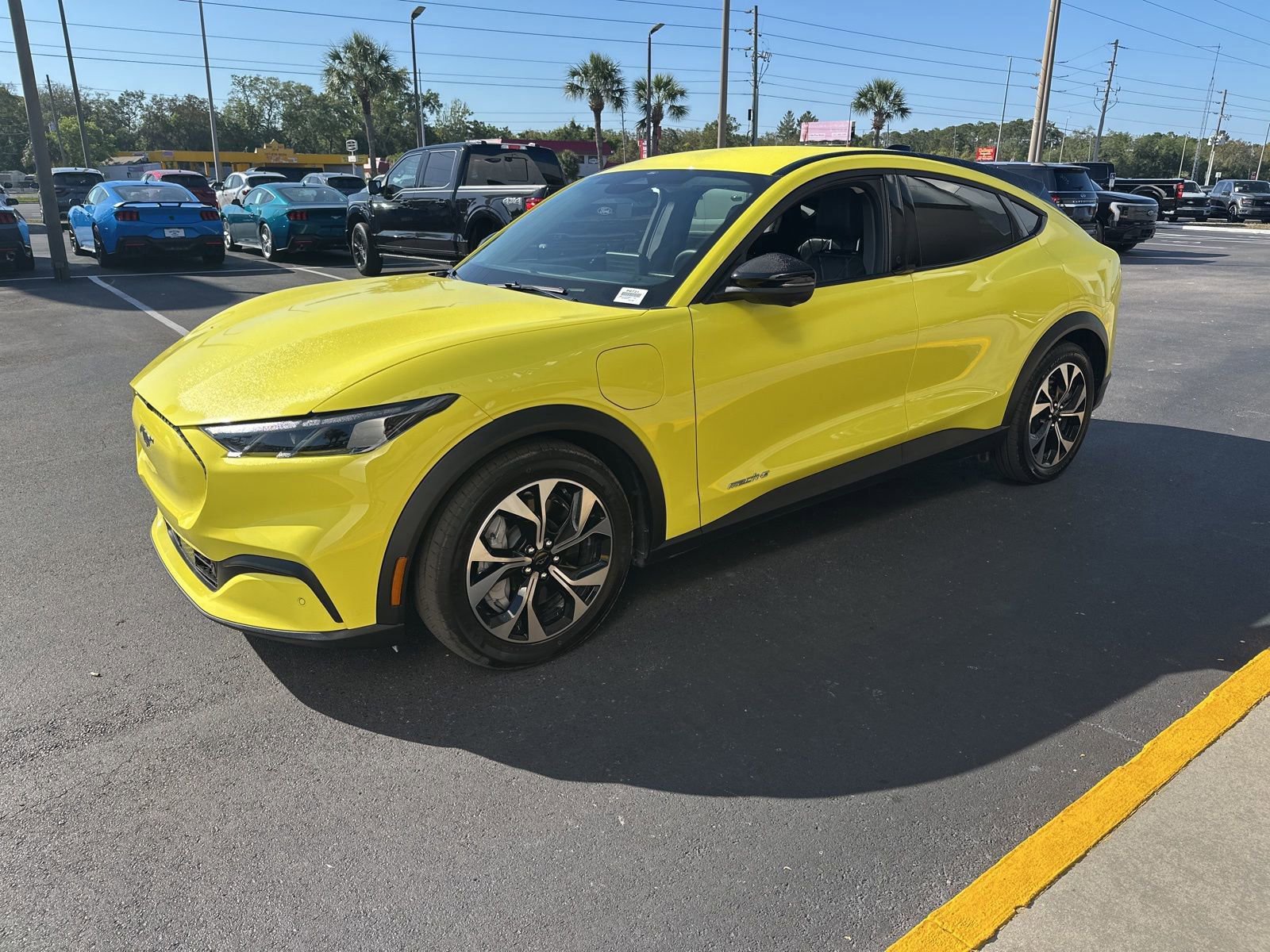 Certified 2025 Ford Mustang Mach-E Select w/ Comfort Package Lite RWD image 8