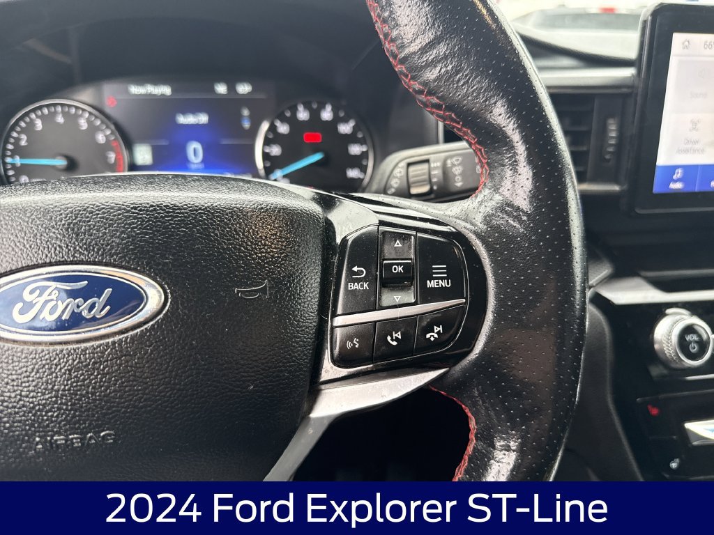 Certified 2024 Ford Explorer ST-Line w/ Class IV Trailer Tow Package AWD/4WD image 17