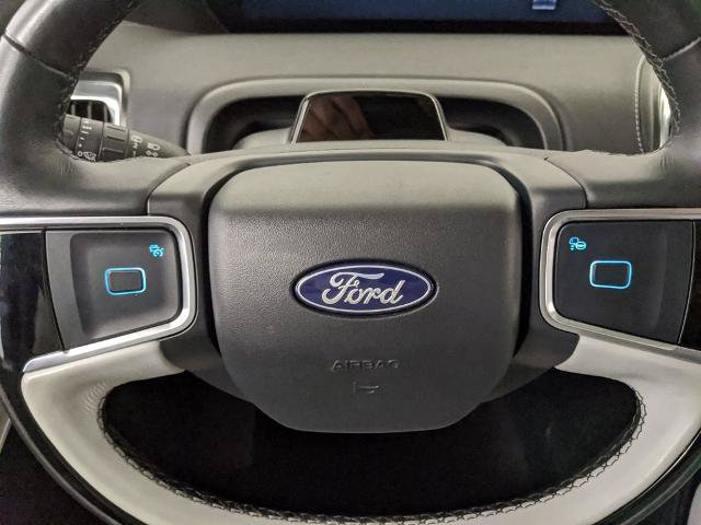 Certified 2025 Ford Expedition Platinum w/ Driver's Package AWD/4WD image 11