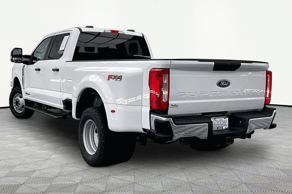 Certified 2025 Ford F350 XLT w/ FX4 Off-Road Package AWD/4WD image 13