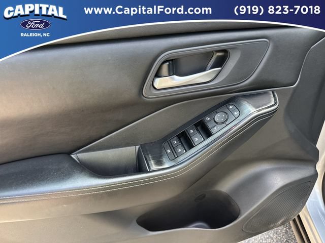 Used 2025 Nissan Rogue SV FWD image 20