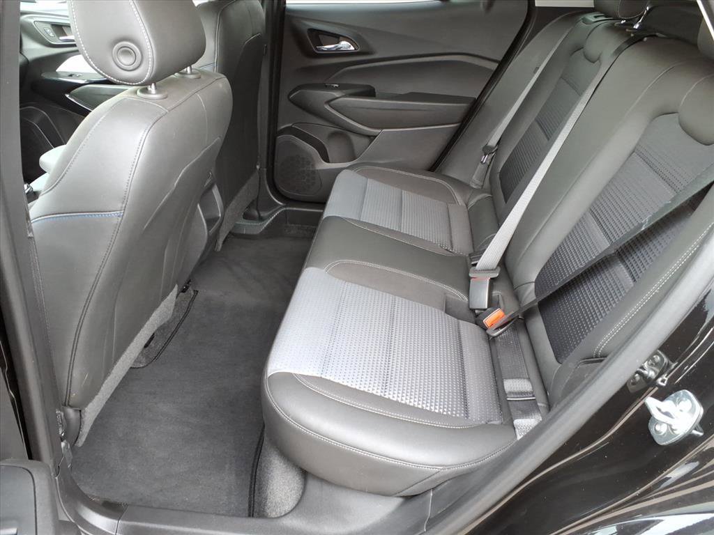 Used 2025 Chevrolet Trax LT image 6