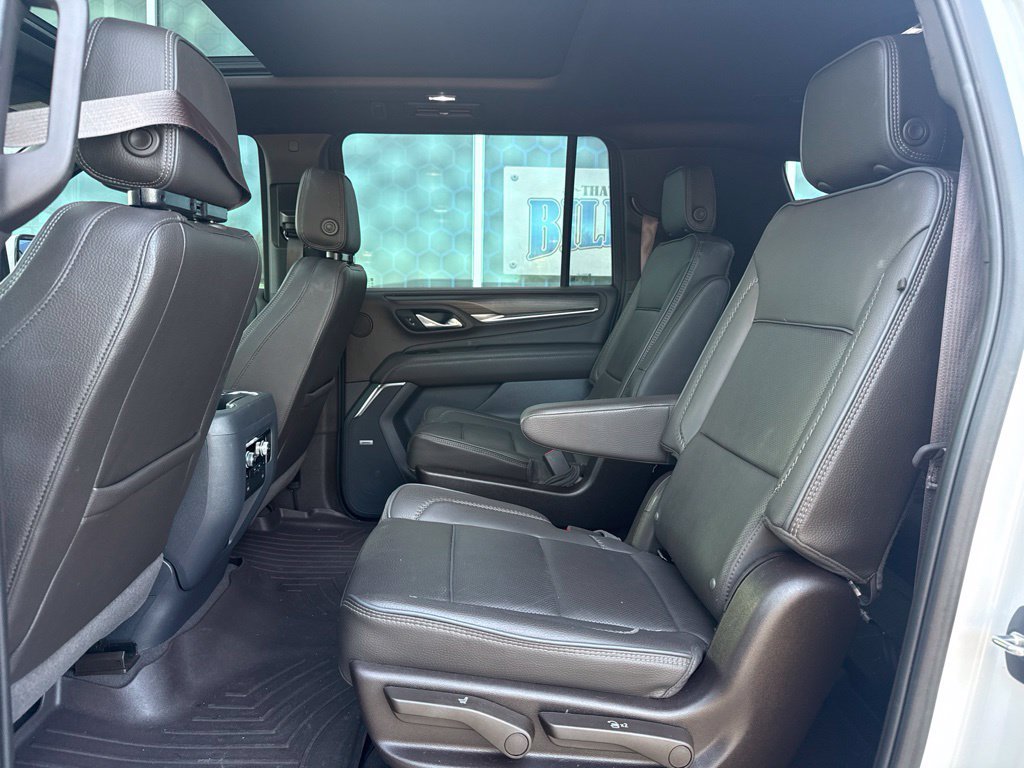 Used 2023 GMC Yukon XL Denali w/ Max Trailering Package AWD/4WD image 9