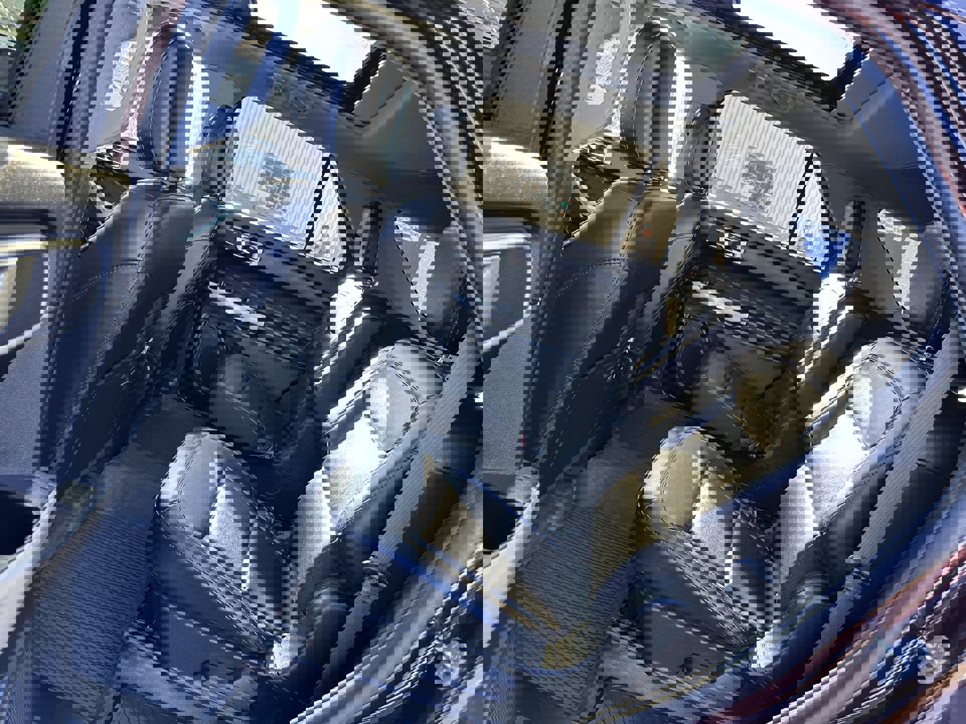 Certified 2023 Ford Explorer XLT w/ Equipment Group 202A image 10