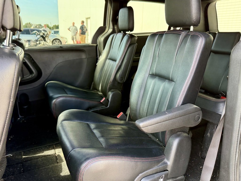 Used 2019 Dodge Grand Caravan GT image 14