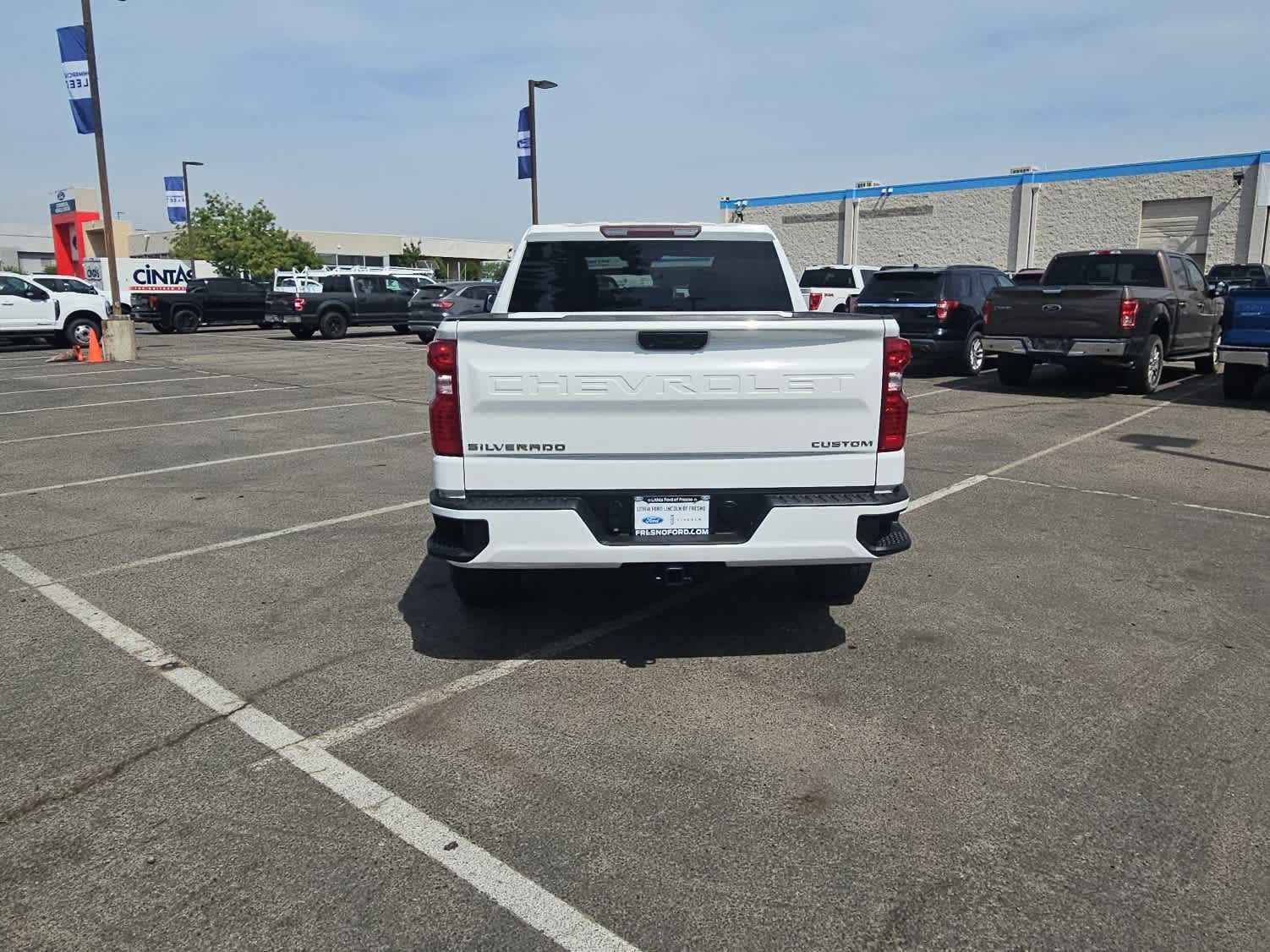 Used 2022 Chevrolet Silverado 1500 Custom image 4