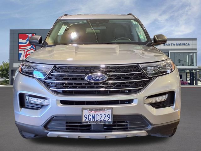 Certified 2023 Ford Explorer XLT w/ Equipment Group 202A RWD image 2