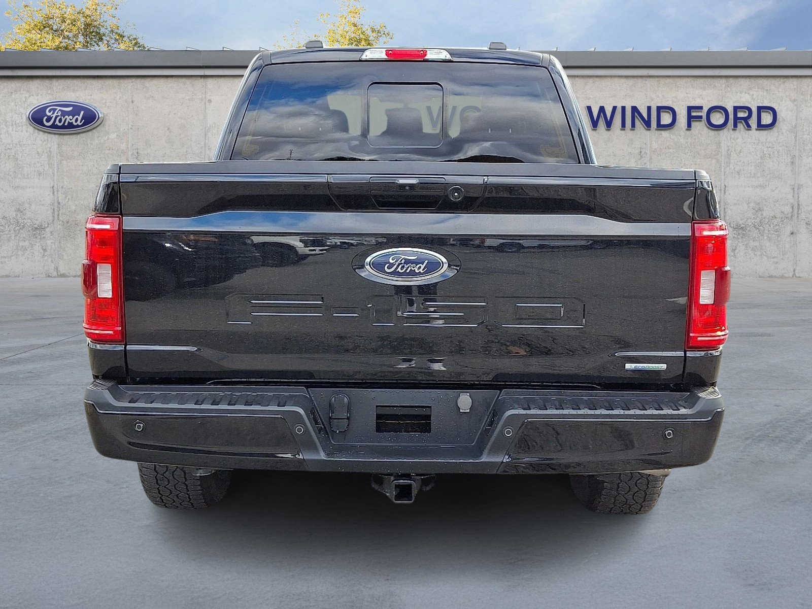 Certified 2023 Ford F150 XLT w/ Equipment Group 302A High image 5