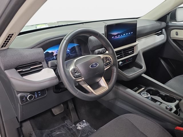 Certified 2025 Ford Explorer Active AWD/4WD image 16