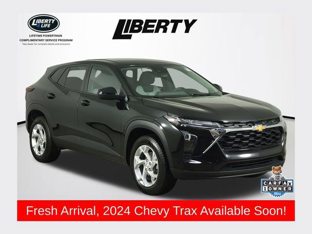 Used 2024 Chevrolet Trax LS w/ LS Convenience Package image 7