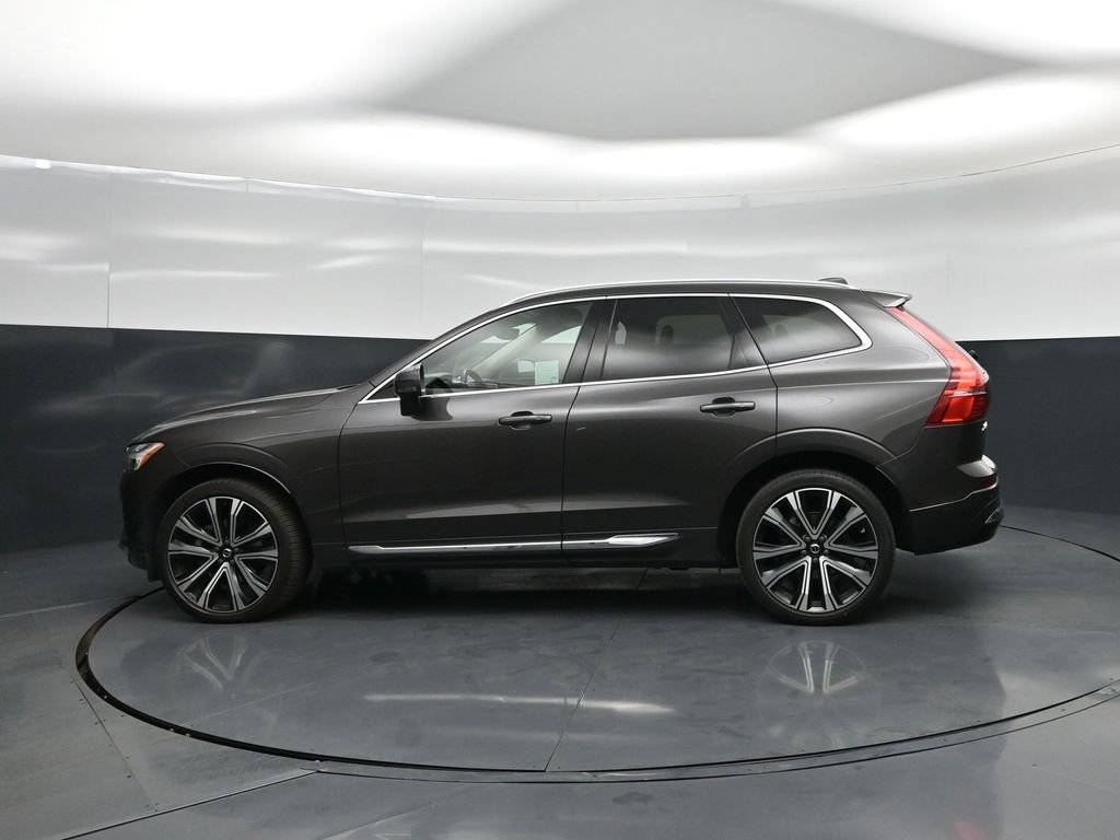 Used 2023 Volvo XC60 B5 Ultimate w/ Climate Package AWD/4WD image 25