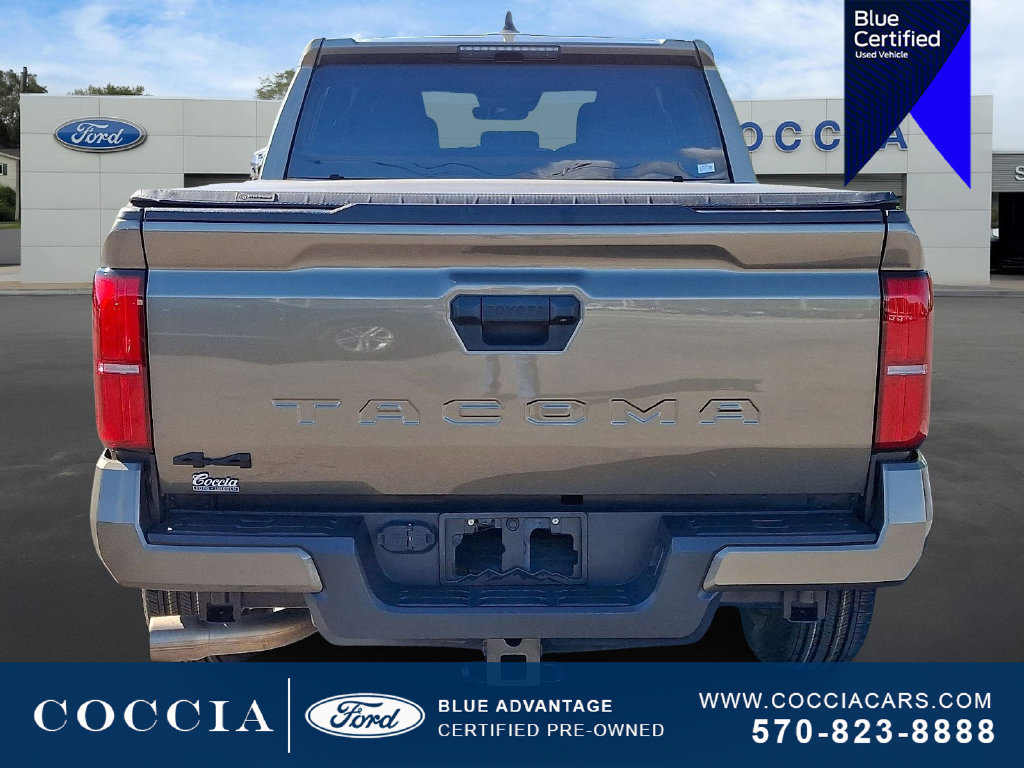 Used 2024 Toyota Tacoma TRD Sport AWD/4WD image 5