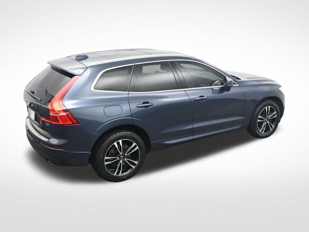 Used 2021 Volvo XC60 T5 Momentum w/ Protection Package Premier FWD image 28