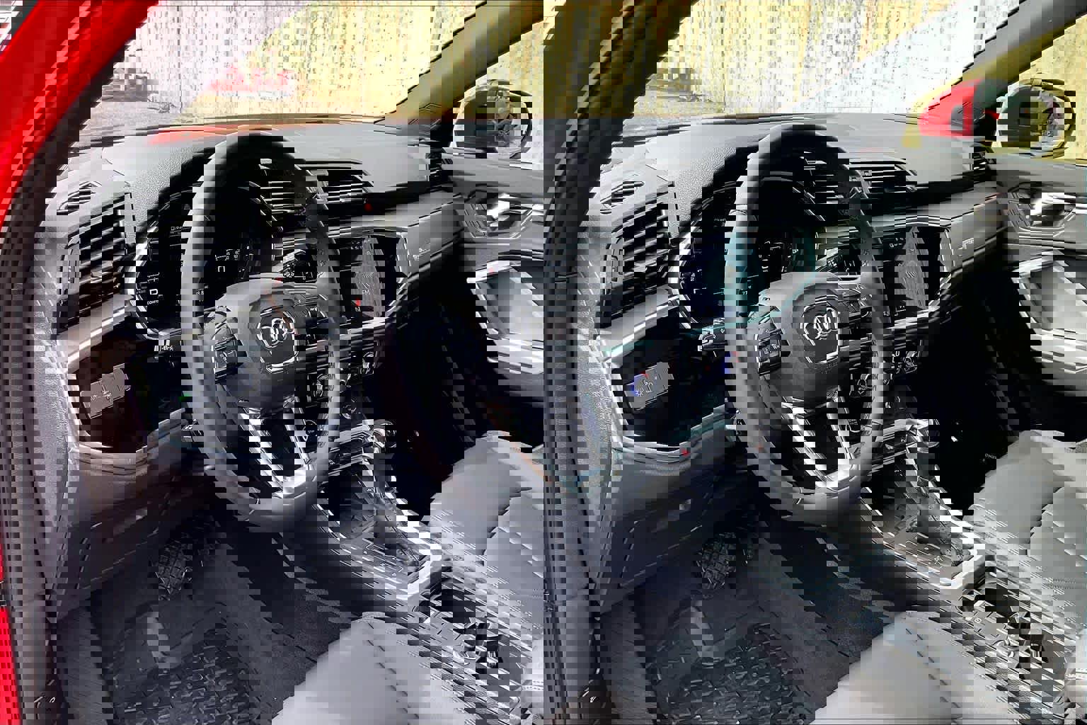 Used 2023 Audi Q3 2.0T Premium Plus image 19