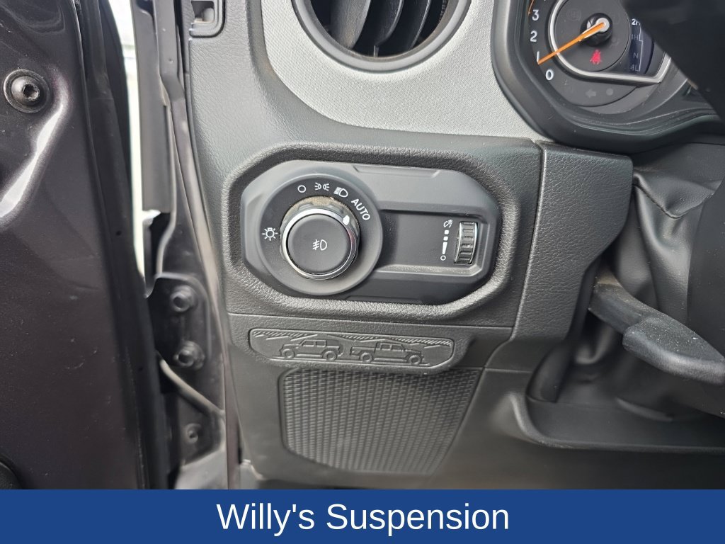 Used 2024 Jeep Wrangler Unlimited Sport AWD/4WD image 16