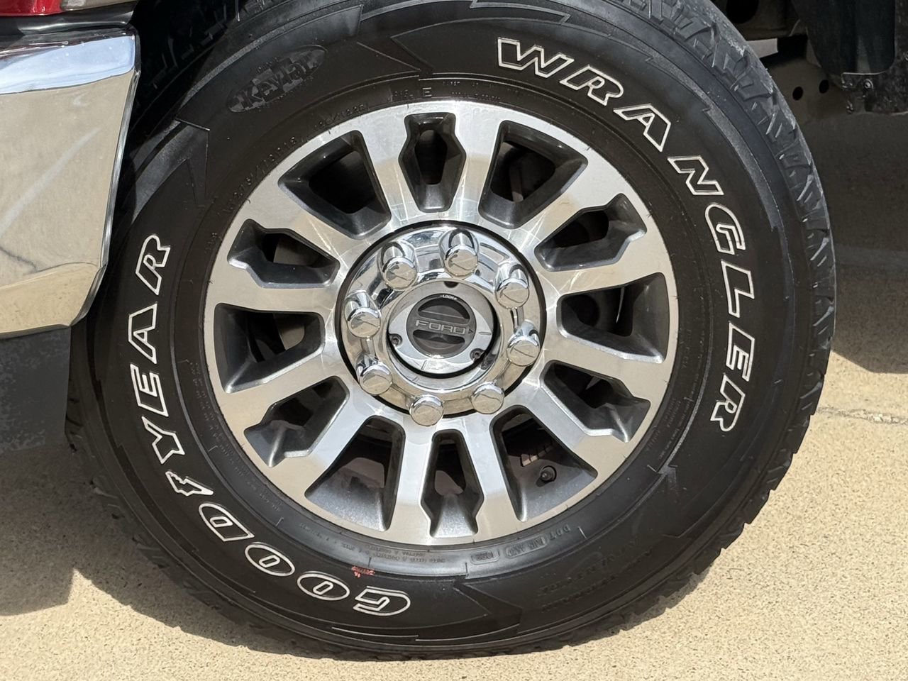 Certified 2022 Ford F250 Lariat w/ Lariat Value Package image 8