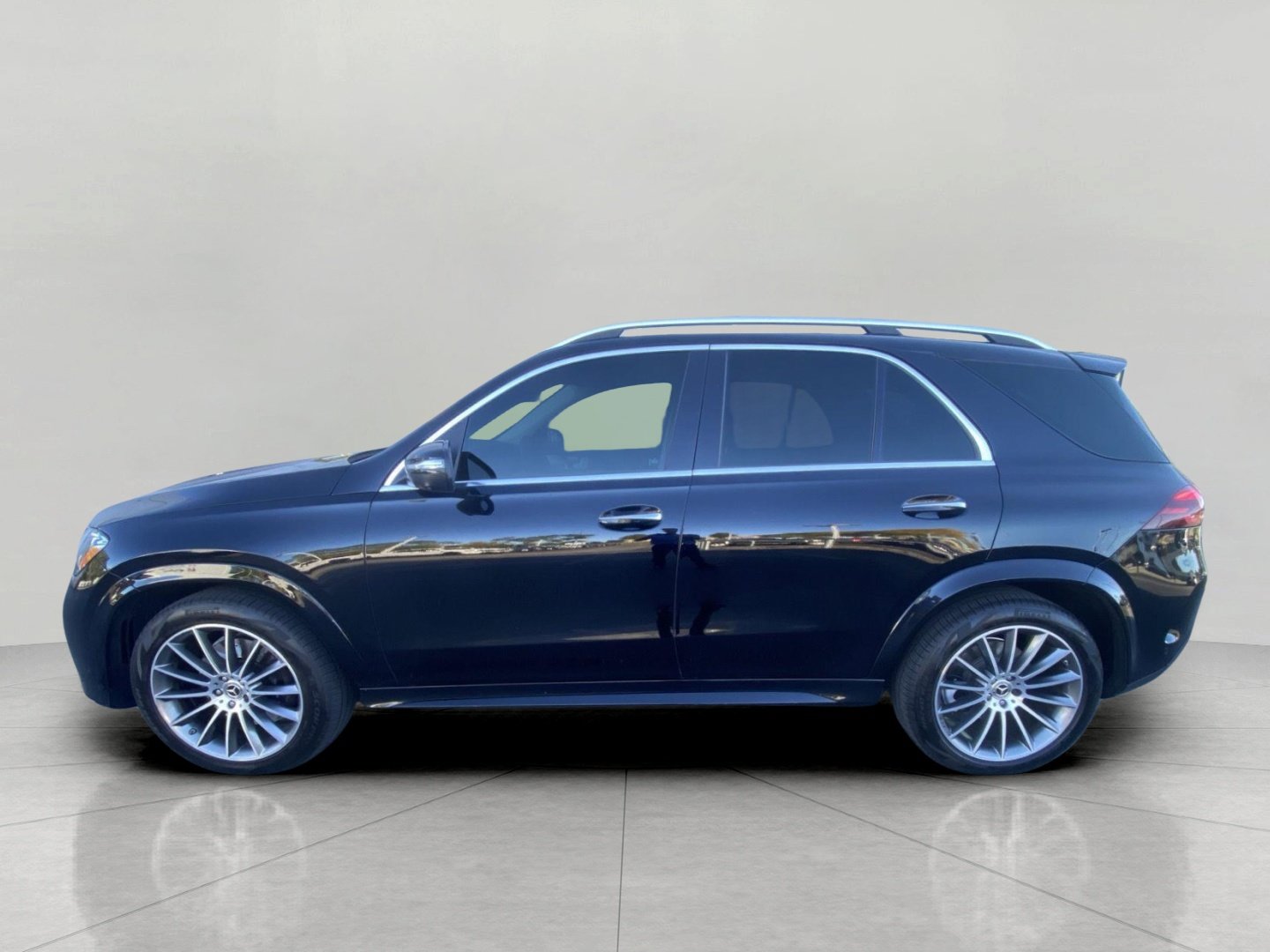 Used 2024 Mercedes-Benz GLE 350 4MATIC image 7