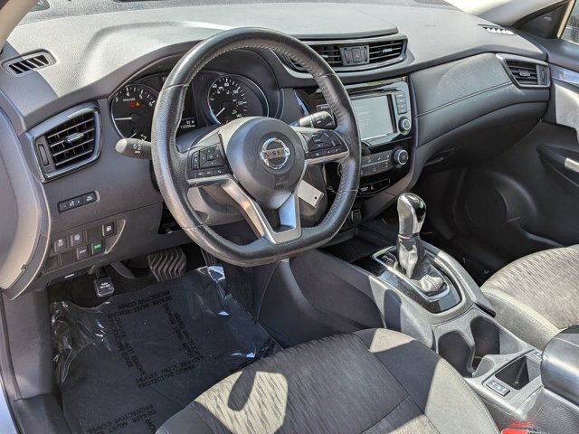 Used 2020 Nissan Rogue S w/ Special Edition Package FWD image 17