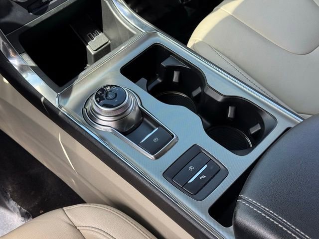 Certified 2022 Ford Edge Titanium AWD/4WD image 16