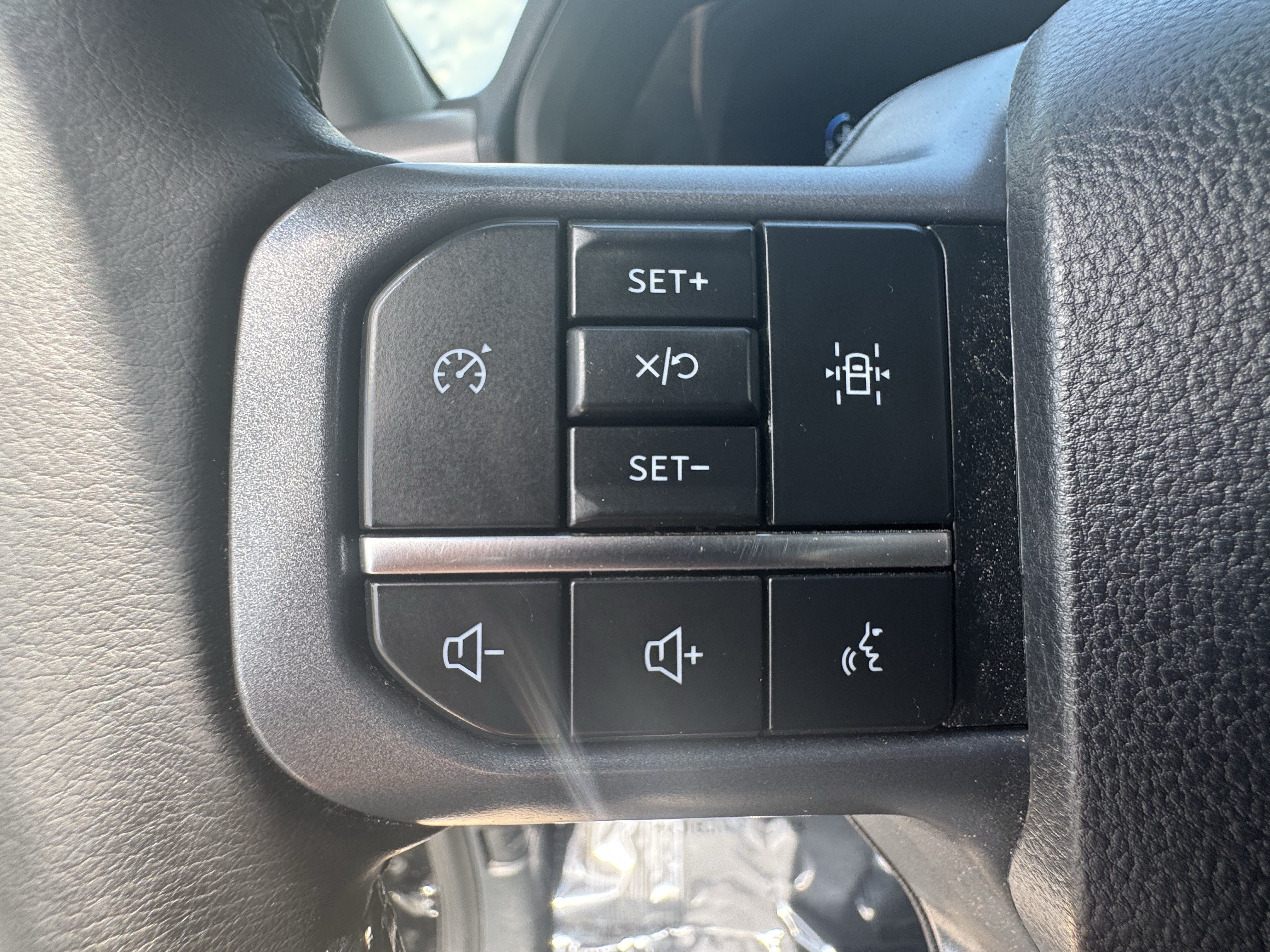 Certified 2025 Ford F150 XLT w/ Equipment Group 301A Standard AWD/4WD image 31